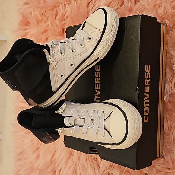 Converse Block Party Ruffle Hi Top for Little Girls. Sizes 11. - Picture 1 of 8